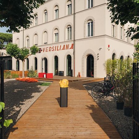 Re Versiliana Hotel Марина-ді-П'єтразанта Екстер'єр фото